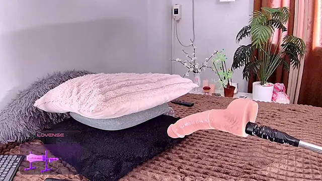 MaddieRoses webcam