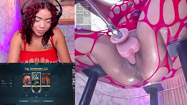 NinaCapelli webcam