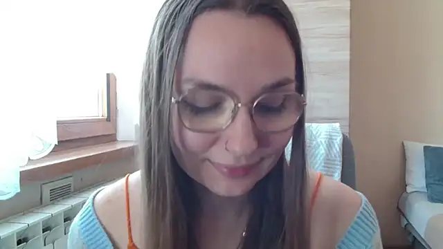 LooveELLYx webcam