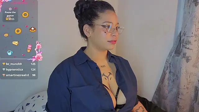 CloeBunny_ webcam