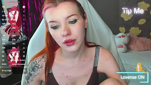MeganNewCat webcam