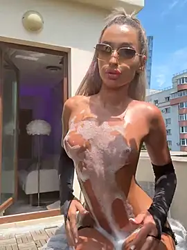 ArianaXO_ webcam