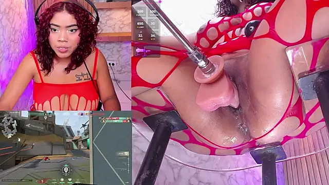 NinaCapelli webcam