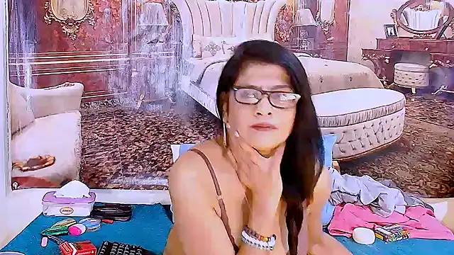 IndianAllure webcam