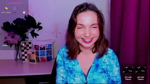 KindHazelHere_ webcam