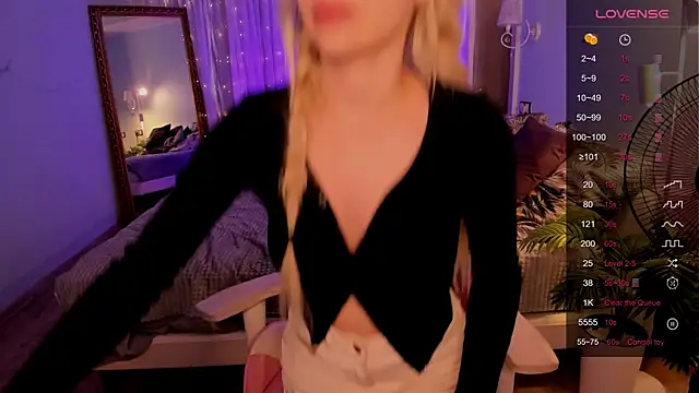 AnyaTaylor_ webcam