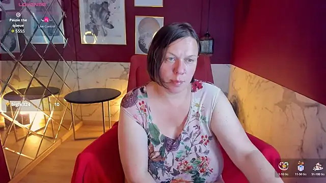 KellyPerfection webcam