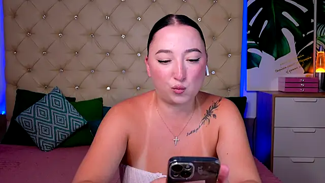 AVA_MAXIMUS