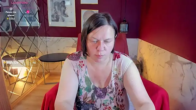 KellyPerfection webcam