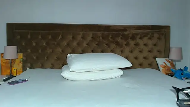 Aylinhoney08 webcam