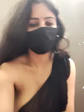 Kanika_76 webcam