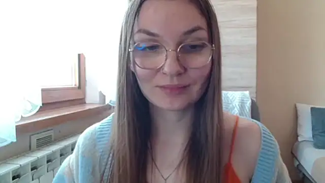 LooveELLYx webcam
