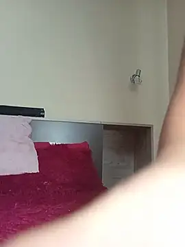 Sweetredvelvet webcam