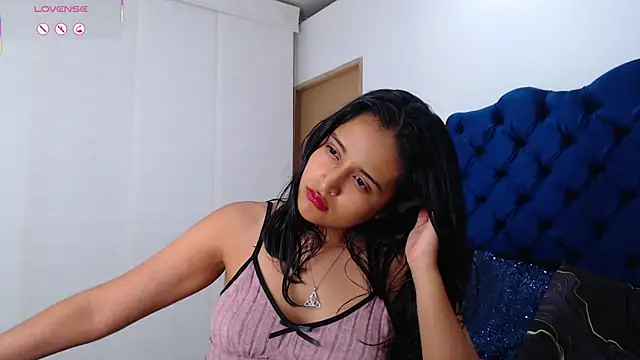Lili666_ webcam