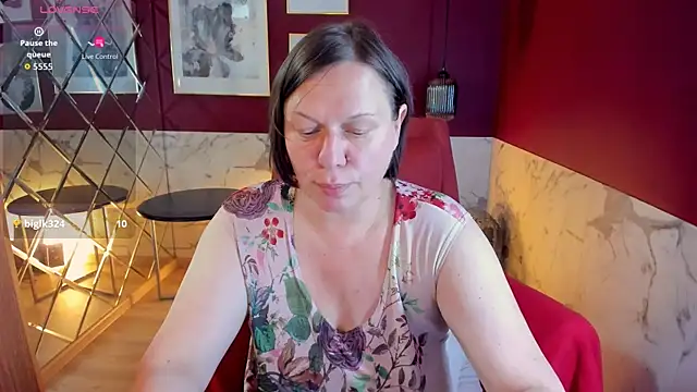 KellyPerfection webcam