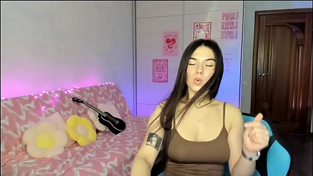 luna_lust_212 webcam