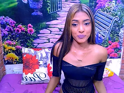 IndianPretty14u2Luv webcam