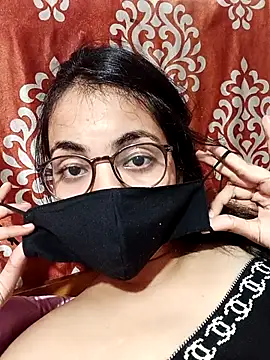 Sandhya_77 Live Webcam on Stripchat