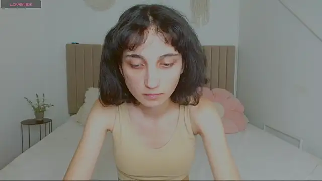 Little_zoi webcam