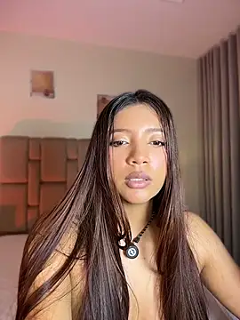 Pushaina__1 webcam