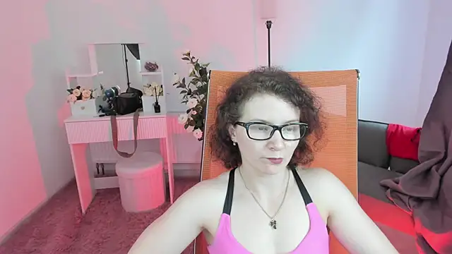 AureliaGleam webcam