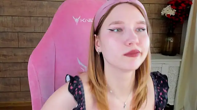 LiliLinn webcam