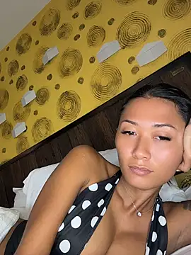 thai-dreamgirl webcam