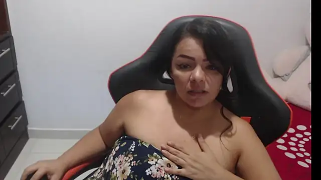 emily_sexxx webcam