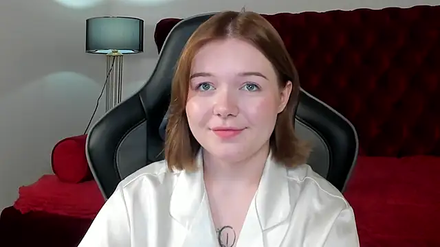 ElinaVale webcam
