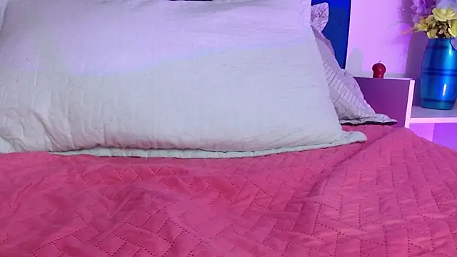 Lucy_wish1 webcam
