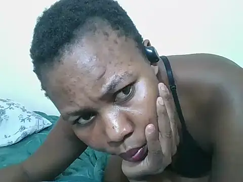 Sweetbanana24 webcam