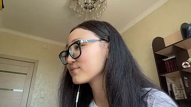 QueenOfCute webcam