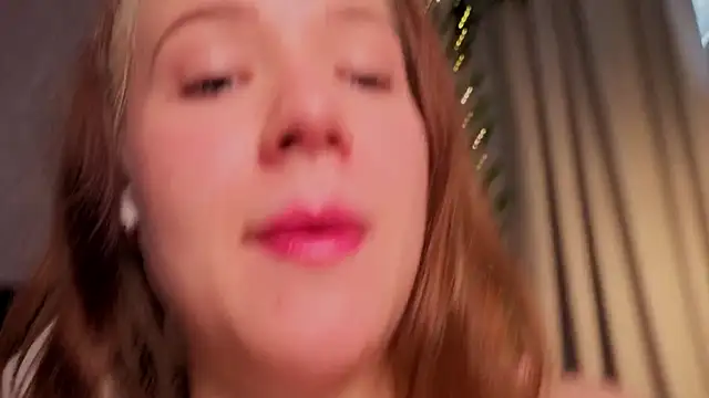 luna_cross webcam