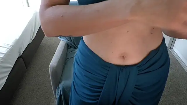 dutchamber38 (F mature) - toy control for last tipper