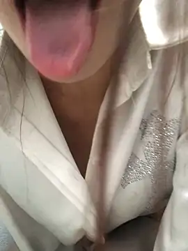 Writhing_First webcam
