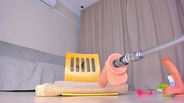 Cherrypie_001 webcam