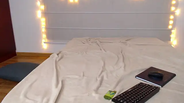 Sarabubbie webcam