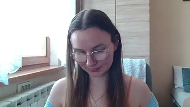 LooveELLYx webcam