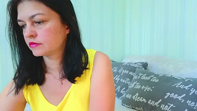 _lily_ (F milf) - Butt plug in the ass 🥒
