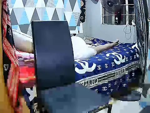 Trish_CurveCock webcam