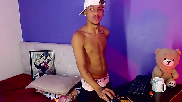 Angel_foxc13 webcam