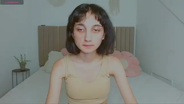 Little_zoi webcam