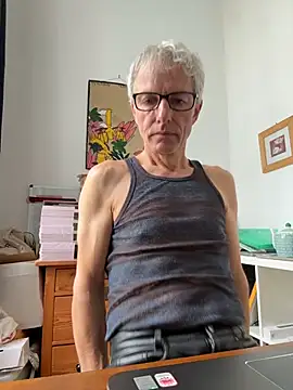 sexyleon8 - SexyLeon8's free webcam - UK Sex Cams