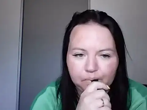 laurendirtyx - LaurenDirtyX's free webcam - UK Sex Cams