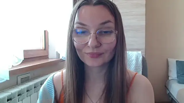 LooveELLYx webcam