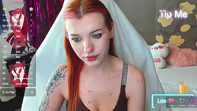 MeganNewCat webcam