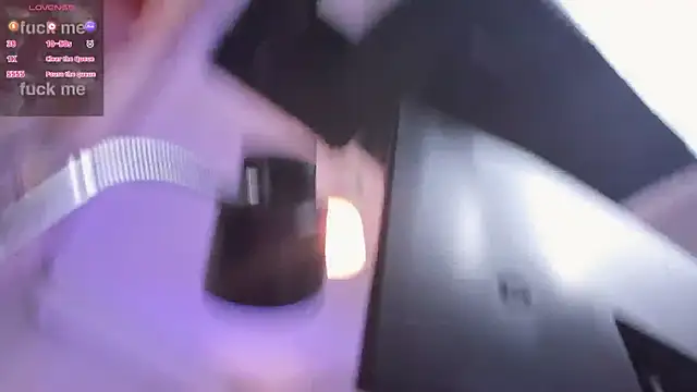 LeahJones_ webcam