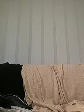 frosl - Frosl's free webcam - UK Sex Cams