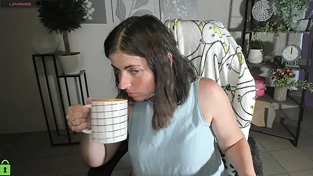 MartaEdams webcam