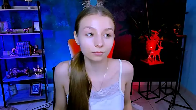 JulieDaniel live cam on StripChat
